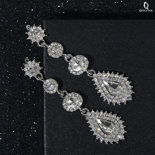 Серьги висячие со стразами Вечерние мадам, цвет белый в серебре, 7см - Queen fair фото 2