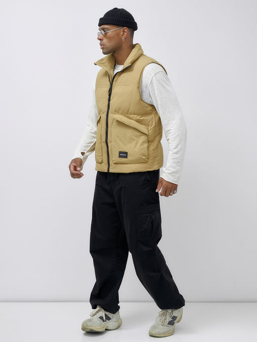 Жилет мужской утепленный спортивный бежевого цвета 15322B - Mtforce фото 3