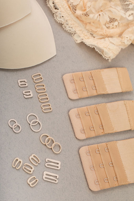 BLITZ CP01-10 кольцо цветные пластик 10 мм 100 шт №004 бежевый