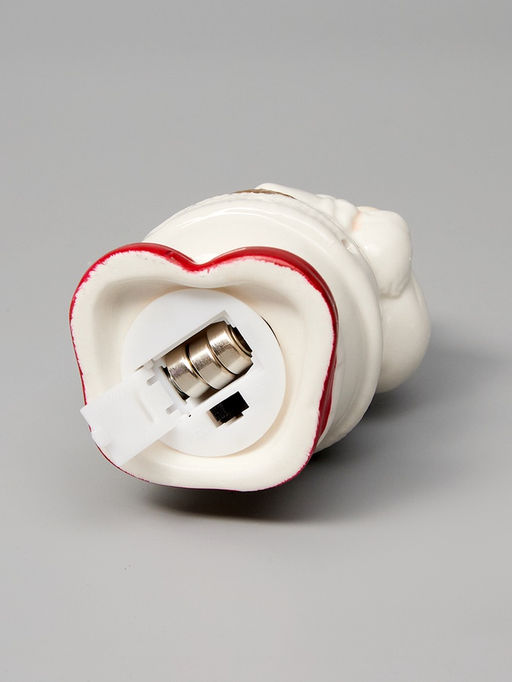 Светодиодная фигура «Дед мороз в свитере», 13.8×6×7 см, 1 LED, керамика, от батареек LR44×3, тёплый белый свет