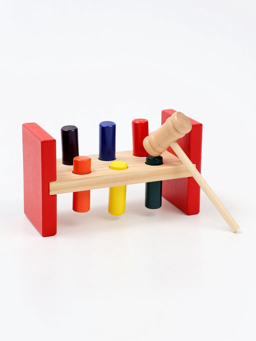 Стучалка на ножках с гвоздиками и молоточком