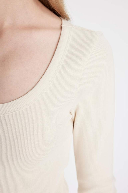 Женская классная однотонная футболка с длинными рукавами и U-образным вырезом в рубчик - Defacto фото 5