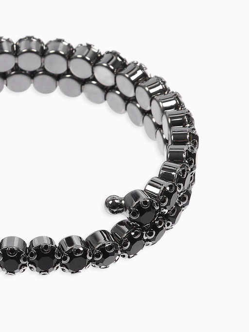 Браслет-пружинка со стразами, цвет чёрный