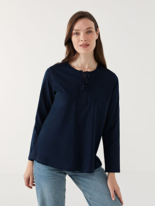 Ba?lamal? Yaka Nak??l? Kad?n Bluz