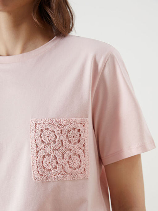 Bisiklet Yaka Dantel Cepli Kad?n Ti??rt