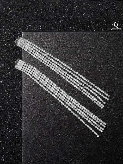 Серьги висячие со стразами Водопад прямые нити, цвет белый в серебре, 11.5 см