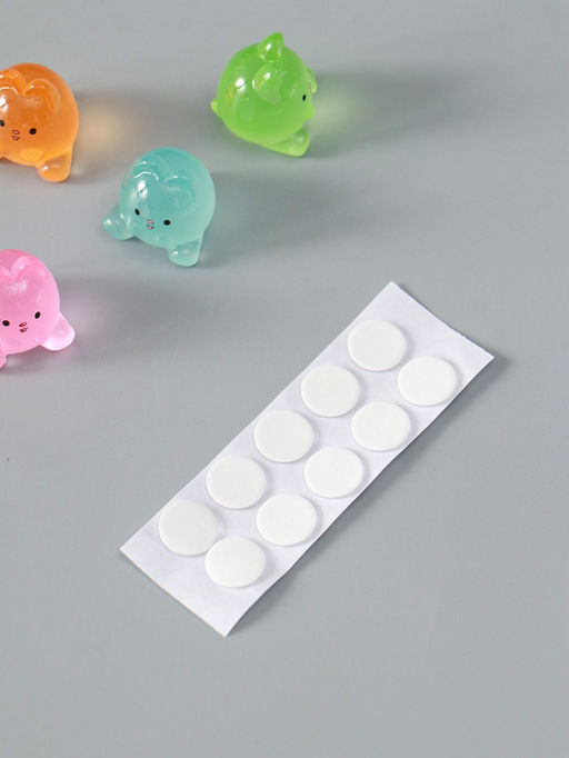 Цена за 2 шт. Набор фигурок из эпоксидной смолы флуоресцентные Зайчики, 6 шт., 1.7?1.8?2 см