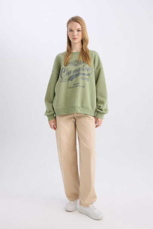 Женский крутой толстый свитшот оверсайз с широким кроем и круглым вырезом с принтом - Defacto фото 2