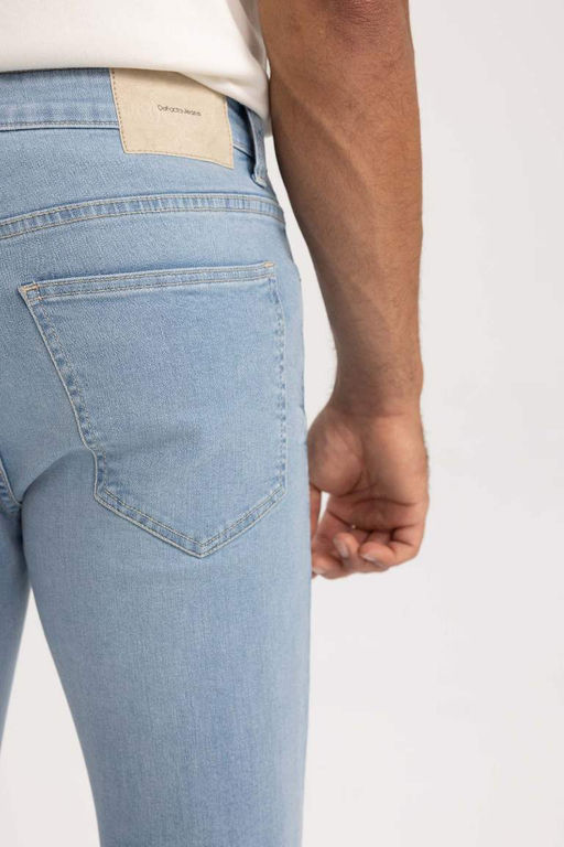 Джинсовые брюки скинни Carlo очень узкого кроя с нормальной талией и очень узкими штанинами - Defacto фото 6