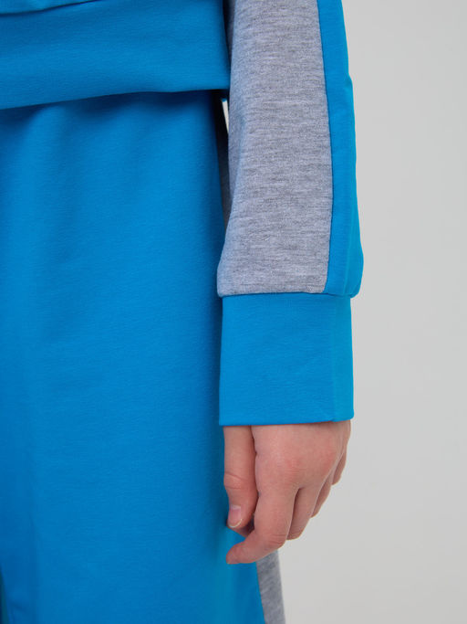 Костюм спортивный