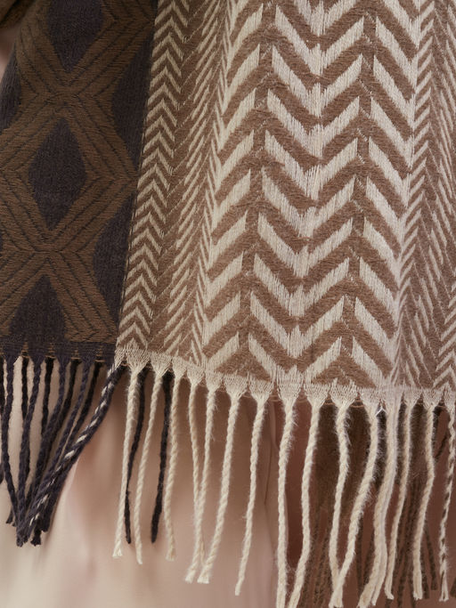 В составе шерсть. Большой теплый двусторонний палантин - Tantino фото 3