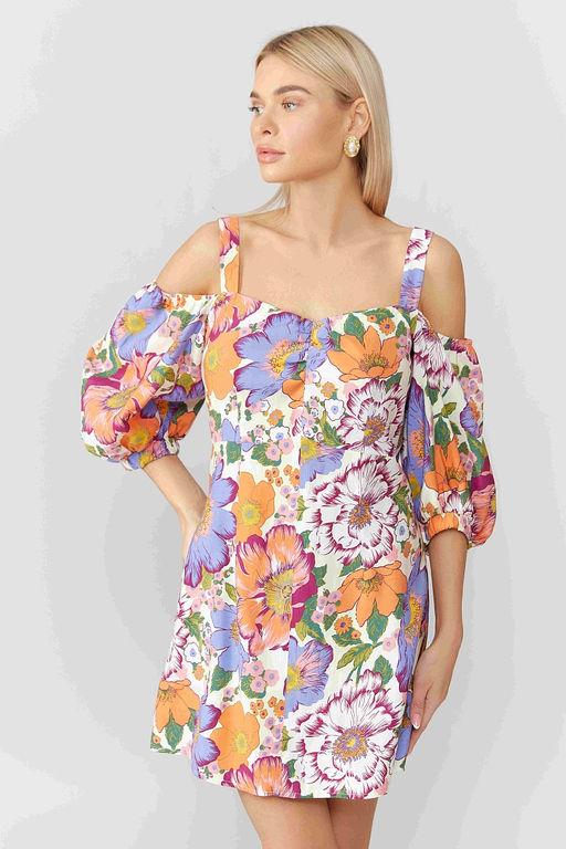 Льняное платье мини на бретелях с объемным рукавом и расклешенной юбкой в принте Цветы винтаж - Serginnetti фото 5