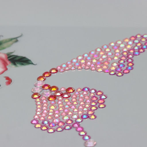 Наклейка - стразы на лицо Крыло бабочки и розовые розы, 16?17 см