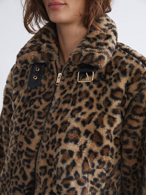 Dik Yaka Leopar Desenli Kad?n Mont