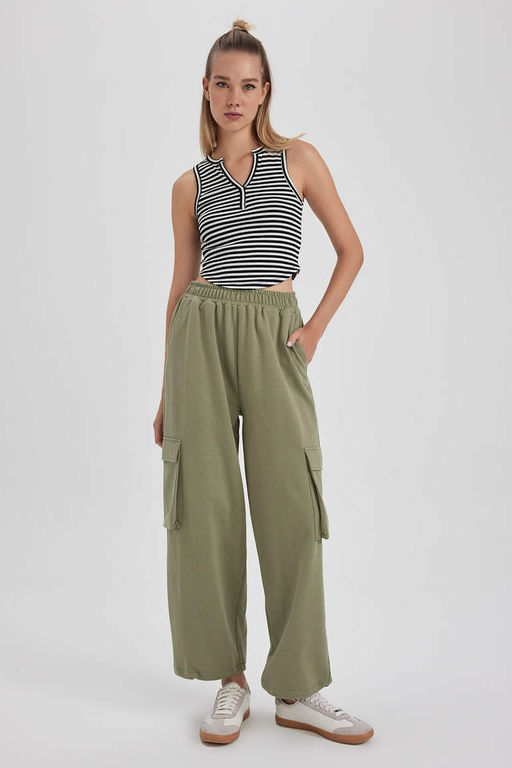 Спортивные брюки-карго Cool Jogger из тонкой ткани с карманами