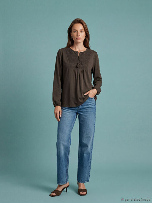 Ba?lamal? Yaka Nak??l? Bluz