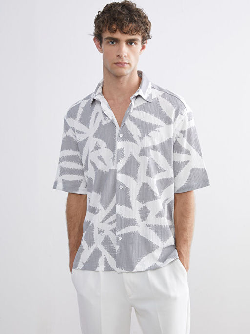 Regular Fit K?sa Kollu Desenli Erkek G?mlek