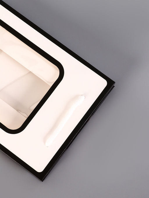 Цена за 12 шт. Пакет подарочный под бутылку, с PVC окном, 12.5×8.5×36 см, белый с чёрной каймой