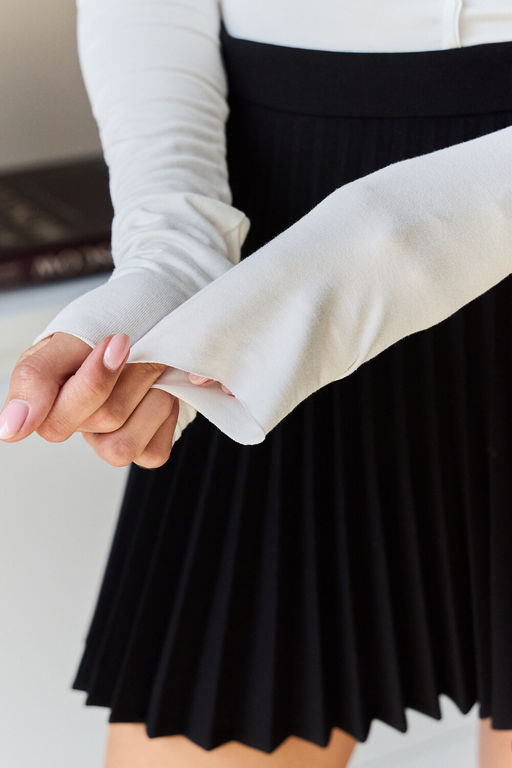 Водолазка облегающая с необработанными швами