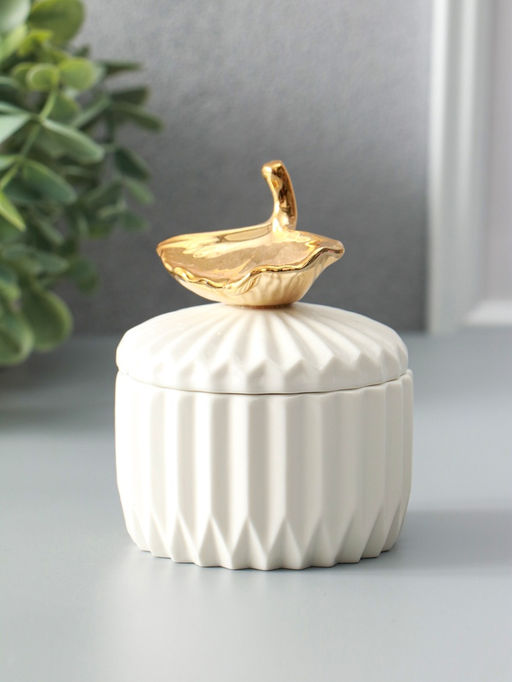 Шкатулка керамика "Золотой лист Гинкго" белая 8х8х10 см