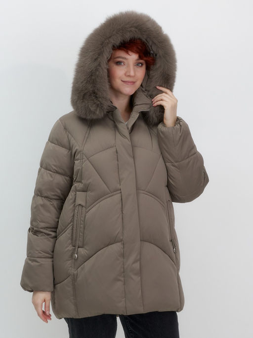 Куртка зимняя женская с мехом и капюшоном тренд коричневого цвета 7656K