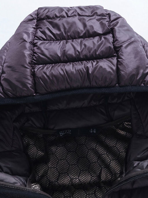 Куртка женская удлинённая стёганая с капюшоном и графеновой подкладкой черного цвета 9628_1Ch