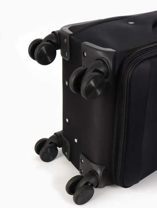 Чемодан 20",Текст,36*25*58,отд на молнии,1 нар/карм, увелич,код замок,4 колеса, черный