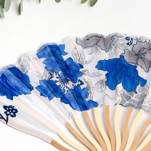 Веер складной h=21 см изгиб, с кистью Цветы, в коробке, бело-синий