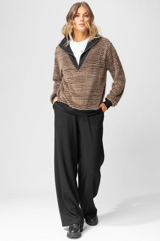 Костюм LAIKONY 383 табак+ черный