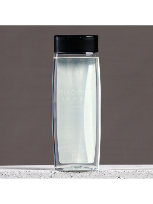 Шампунь для волос STRONG MAN, 250 мл, аромат мужского парфюма, Чистое счастье