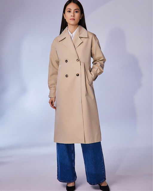 Плащ женский 

АРТ. 31811w черный/42