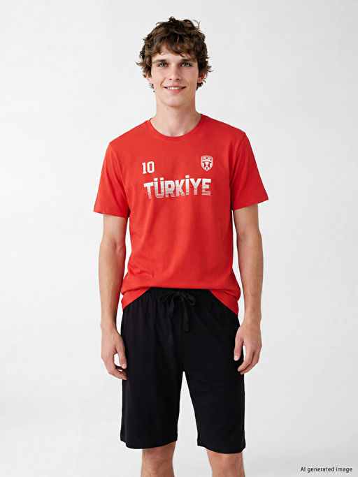 T?rkiye Bask?l? Erkek ?ortlu Pijama Tak?m?