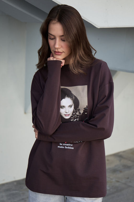 Лонгслив оверсайз с принтом