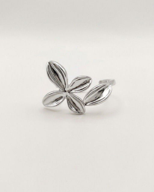 Кольцо с белым серебрением