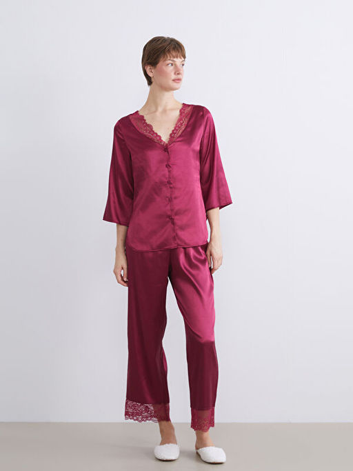 V Yaka Dantel Detayl? Saten Kad?n Pijama Tak?m?