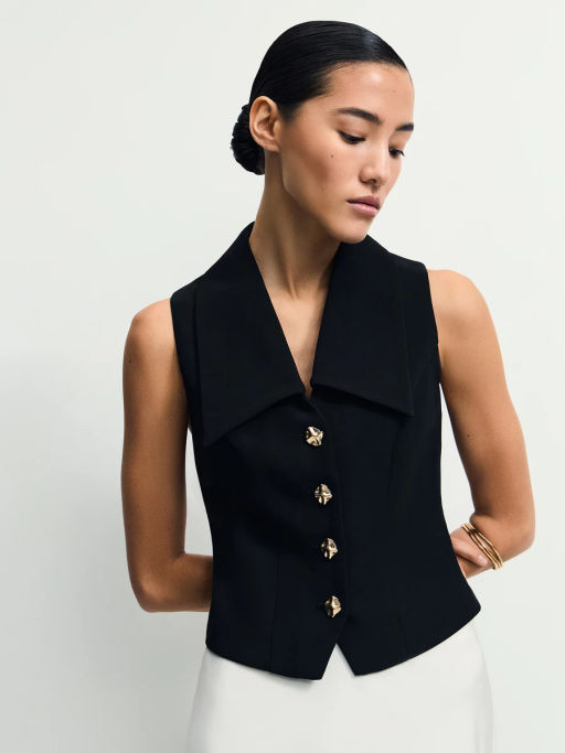 Укороченный приталенный жилет / Zarina