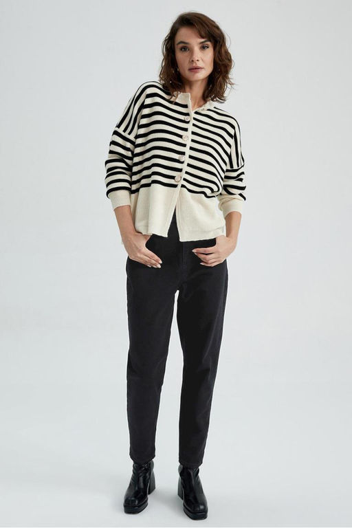 Lina Comfort Mom Fit Высокая удобная посадка Легкие джинсовые брюки с тонкой талией длиной до щиколотки - Defacto фото 4