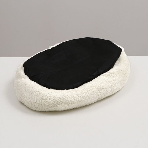 Лежанка для собак и кошек Уют, мягкий мех, 45 х 35 х 11 см, молочный - Пижон фото 7