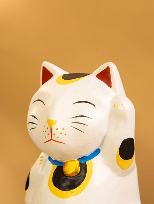 Сувенир «Кошка Неко», 6×6×11 см, дерево, белый