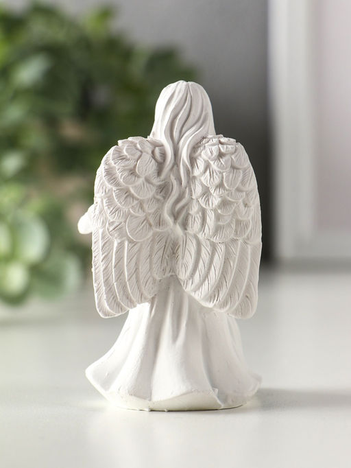 Фигурка полистоун «Девушка-ангел с ребёнком», белый, 5.2×4.2×8.3 см, МИКС