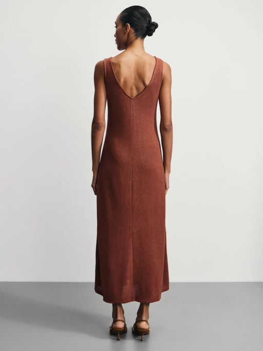 Платье из фактурной таки с V-образным вырезом / Zarina  фото 5