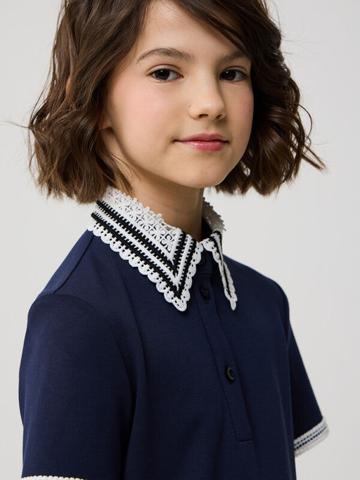 Платье с короткими рукавами