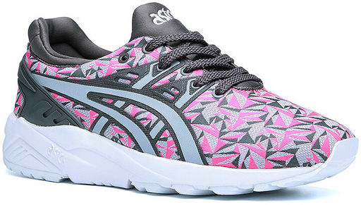 Кроссовки взрослые