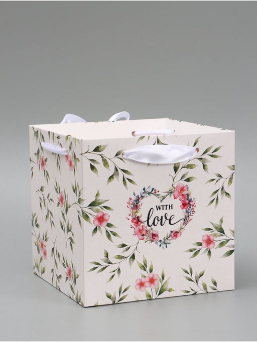 Цена за 5 шт. Коробка - переноска подарочная для цветов «С любовью», 19×19×19 см, с лентами