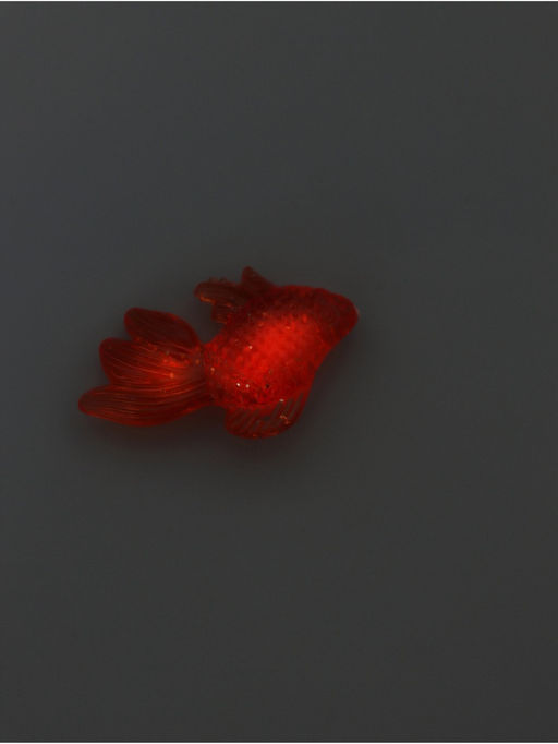 Цена за 10 шт. Подвеска для творчества акрил «Рыбка», светится в темноте, 3.5×2.2×1 см, МИКС