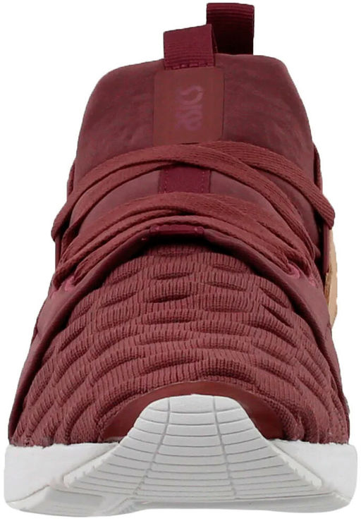 Кроссовки женские