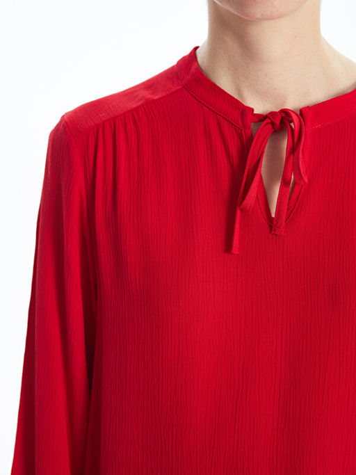 Ba?lamal? Yaka Dokulu Kad?n Bluz