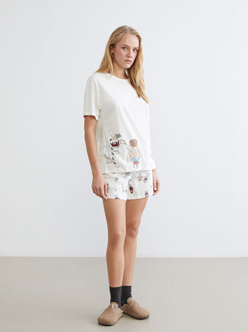 Bisiklet Yaka Bask?l? Kad?n ?ortlu Pijama Tak?m?