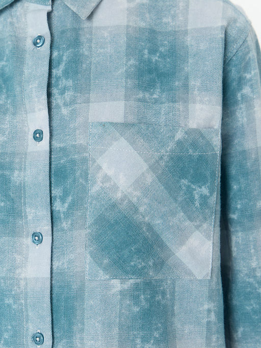 Рубашка женская голубая в клетку