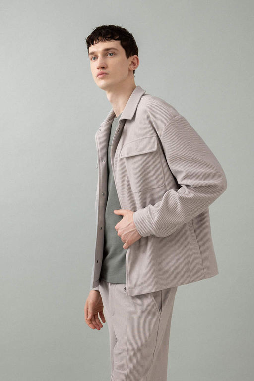 Плиссированная куртка с рубашечным воротником и расслабленным кроем - Defacto фото 3